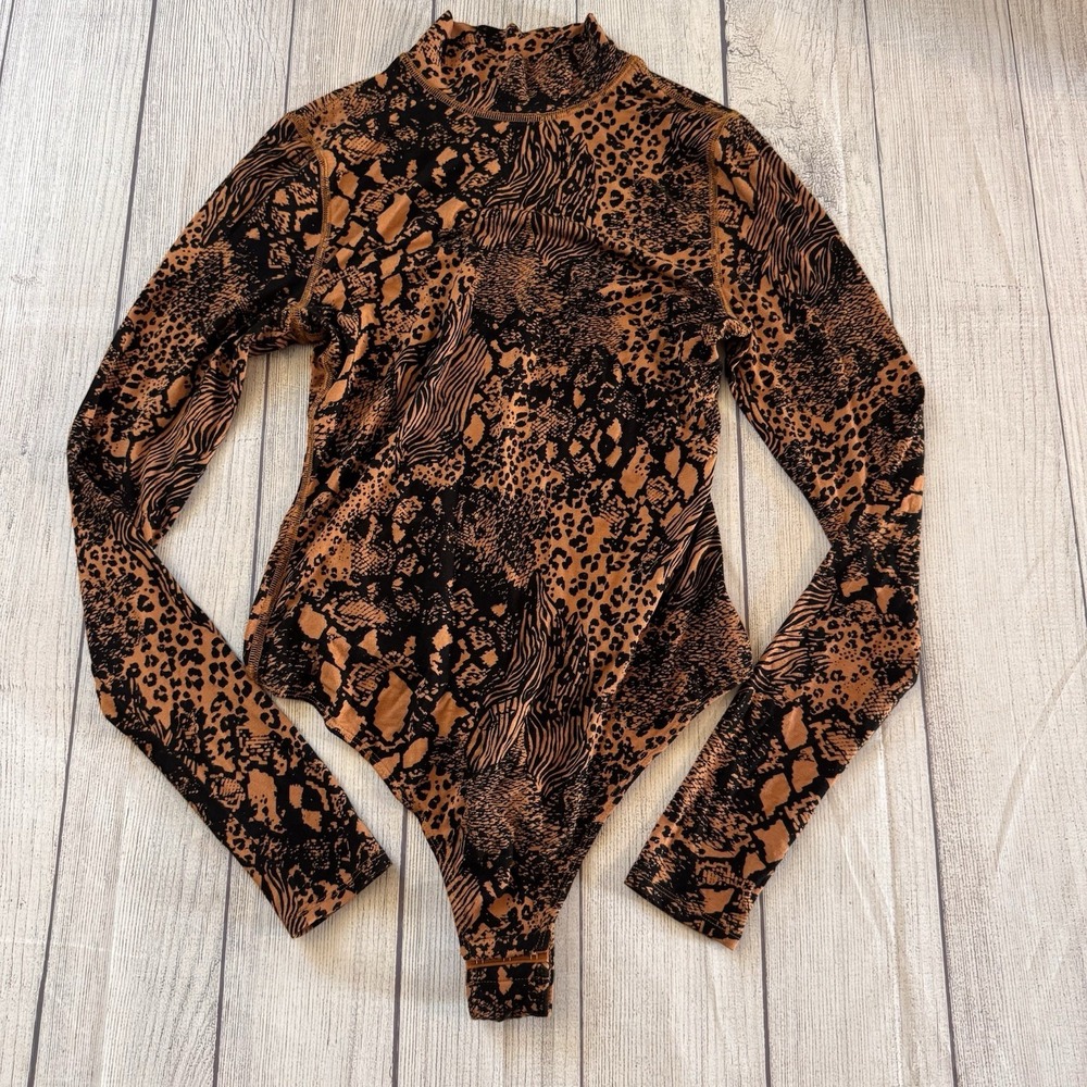L'Academie Los Angeles Animal Print Mock Neck Long Sleeve Bodysuit Women's M